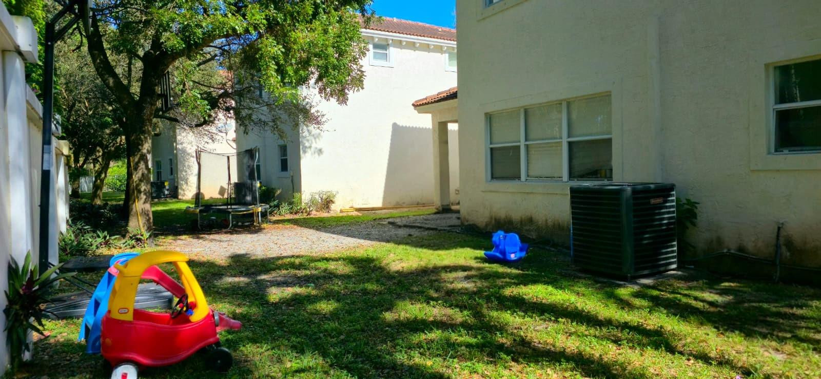 1888 Northwest 75th Way Hollywood, FL 33024 - Photo 4 of 45 a view of yard