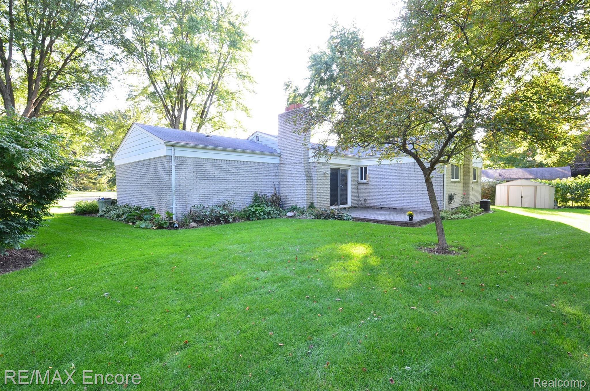 6330 Waldon Road Clarkston, MI 48346 - Photo 16 of 56 DSC_0011.JPG