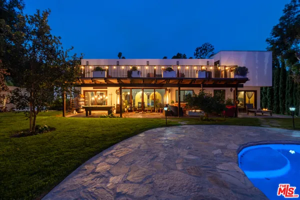 $13,995 | 3092 Laurel Canyon Boulevard, Studio City, CA 91604