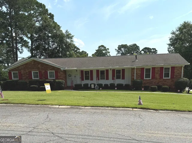 $215,000 | 2925 Malvern Hill Drive, Macon, GA 31204