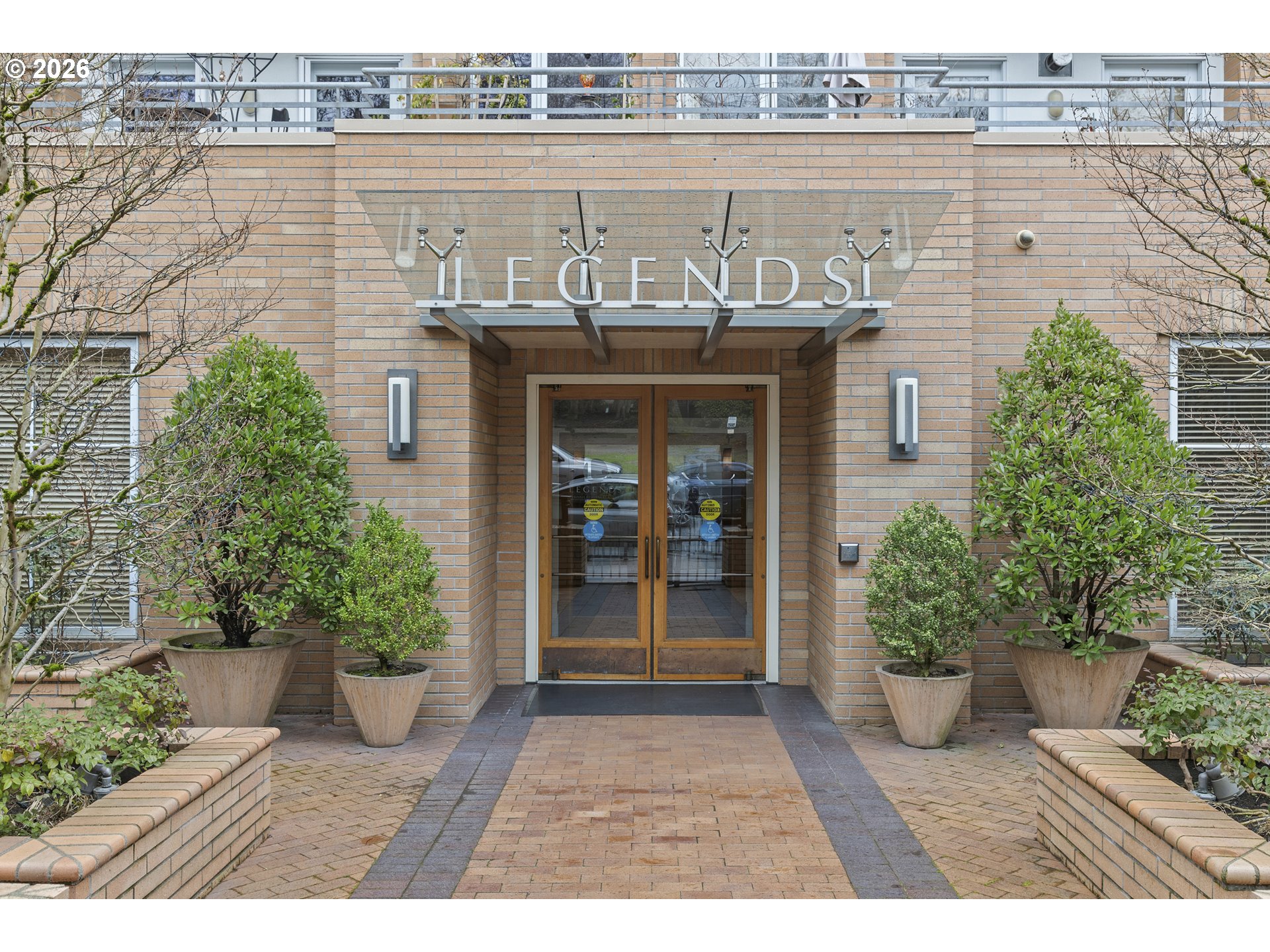 an outdoor view of house with outdoor space
