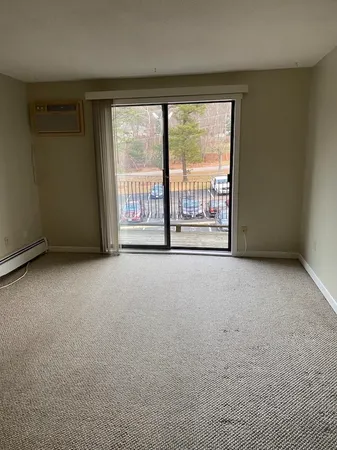 $199,500 | 136 Mammoth Road, Unit 26, Hooksett, NH 03106