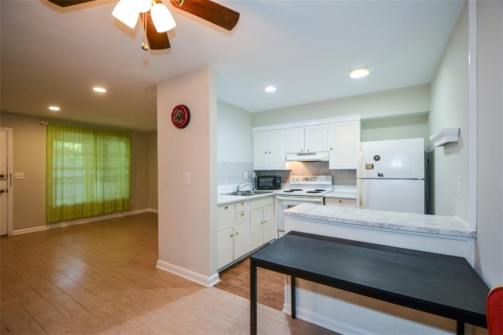 3113 Colonial Way, Unit M Atlanta, GA 30341 - Photo 12 of 42