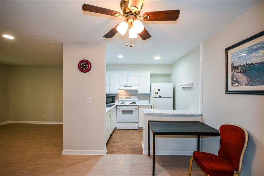 3113 Colonial Way, Unit M Atlanta, GA 30341 - Photo 13 of 42