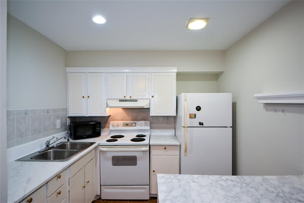 3113 Colonial Way, Unit M Atlanta, GA 30341 - Photo 15 of 42