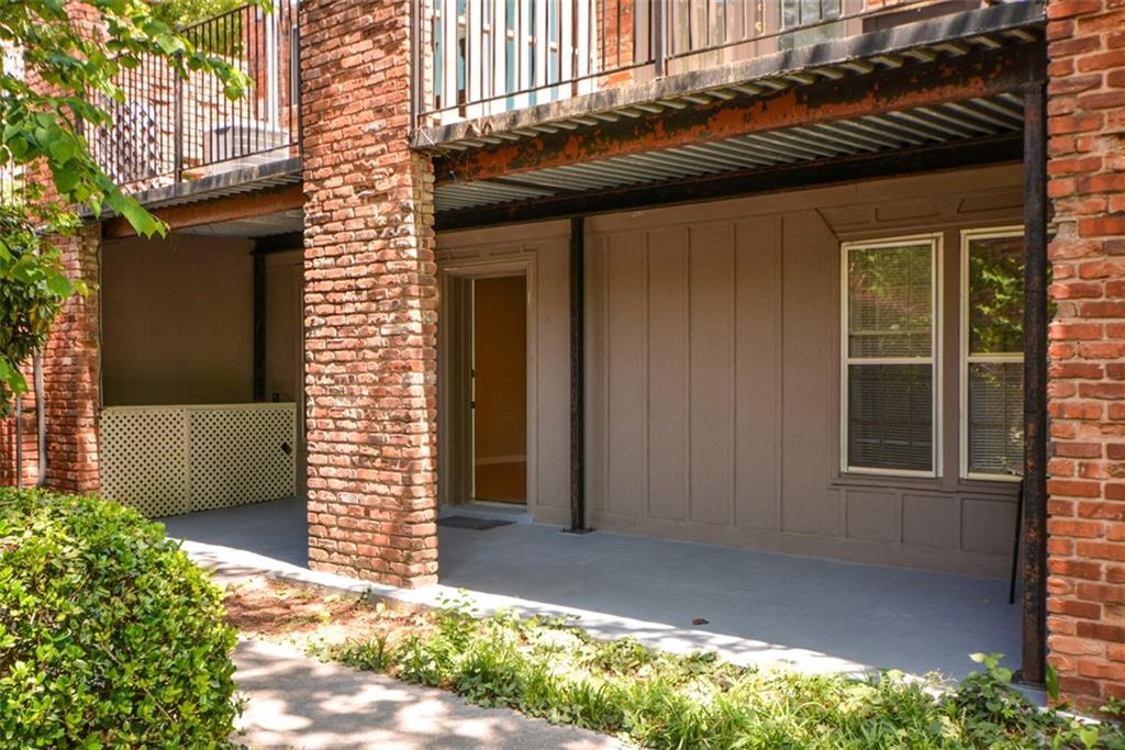 3113 Colonial Way, Unit M Atlanta, GA 30341 - Photo 3 of 42