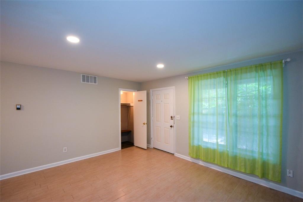 3113 Colonial Way, Unit M Atlanta, GA 30341 - Photo 9 of 42