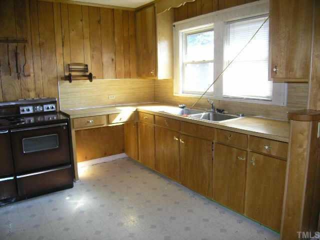 2612 Rochelle Street Durham, NC 27703 - Photo 3 of 4 Gallery Image 3