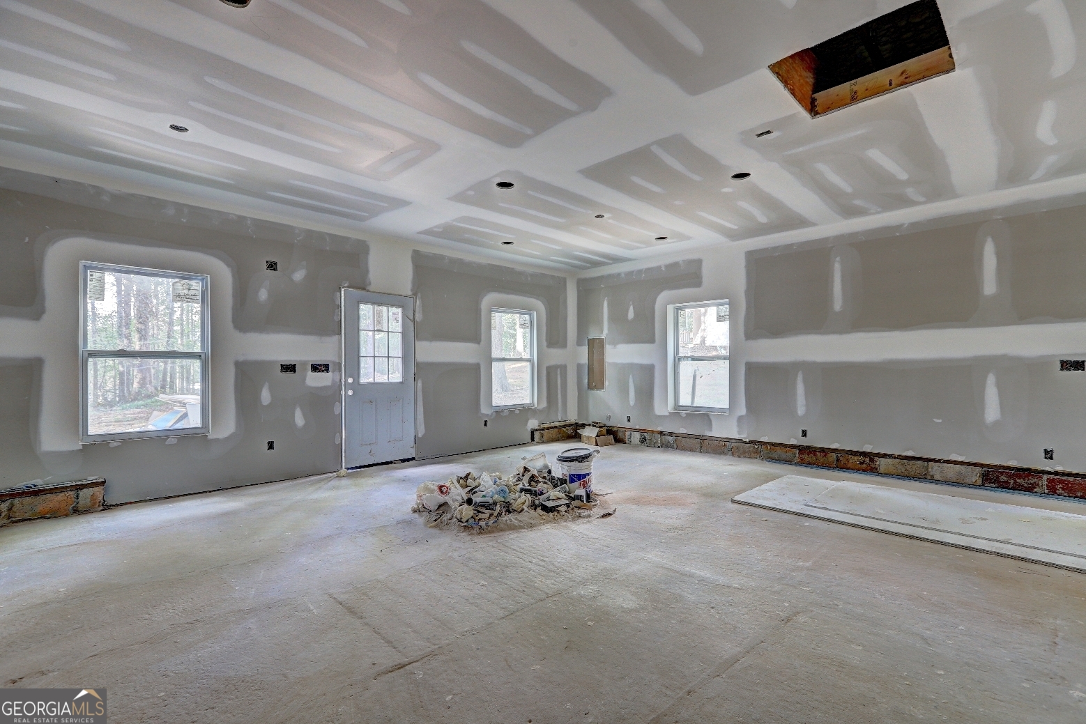 265 Steele Road Griffin, GA 30223 - Photo 46 of 64 a living room with furniture window and appliances