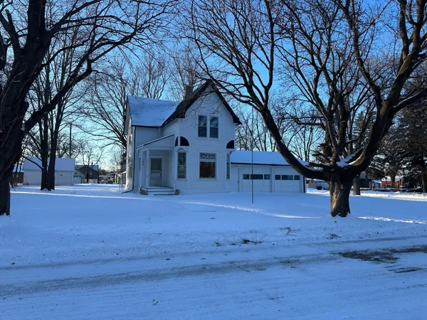 $89,000 | 106 North Park Street, Hendricks, MN 56136