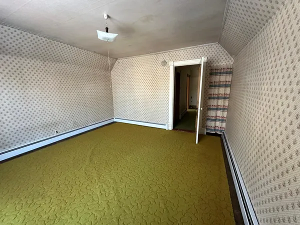 $89,000 | 106 North Park Street, Hendricks, MN 56136