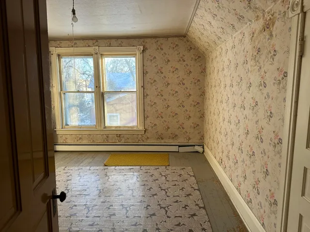 $89,000 | 106 North Park Street, Hendricks, MN 56136