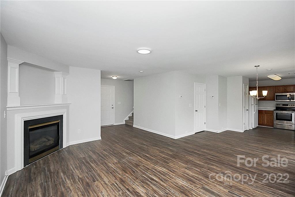 6429 Sunman Road Charlotte, NC 28216 - Photo 6 of 31 Gallery Image 6