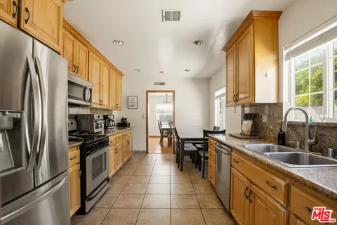 $899,000 | 14552 Runnymede Street, Van Nuys, CA 91405