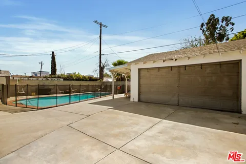 $899,000 | 14552 Runnymede Street, Van Nuys, CA 91405