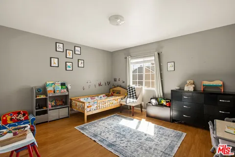 $899,000 | 14552 Runnymede Street, Van Nuys, CA 91405