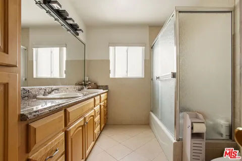 $899,000 | 14552 Runnymede Street, Van Nuys, CA 91405