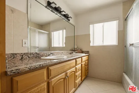 $899,000 | 14552 Runnymede Street, Van Nuys, CA 91405