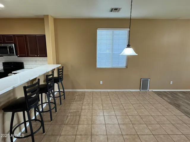 $1,895 | 19078 North Lariat Road, Maricopa, AZ 85138