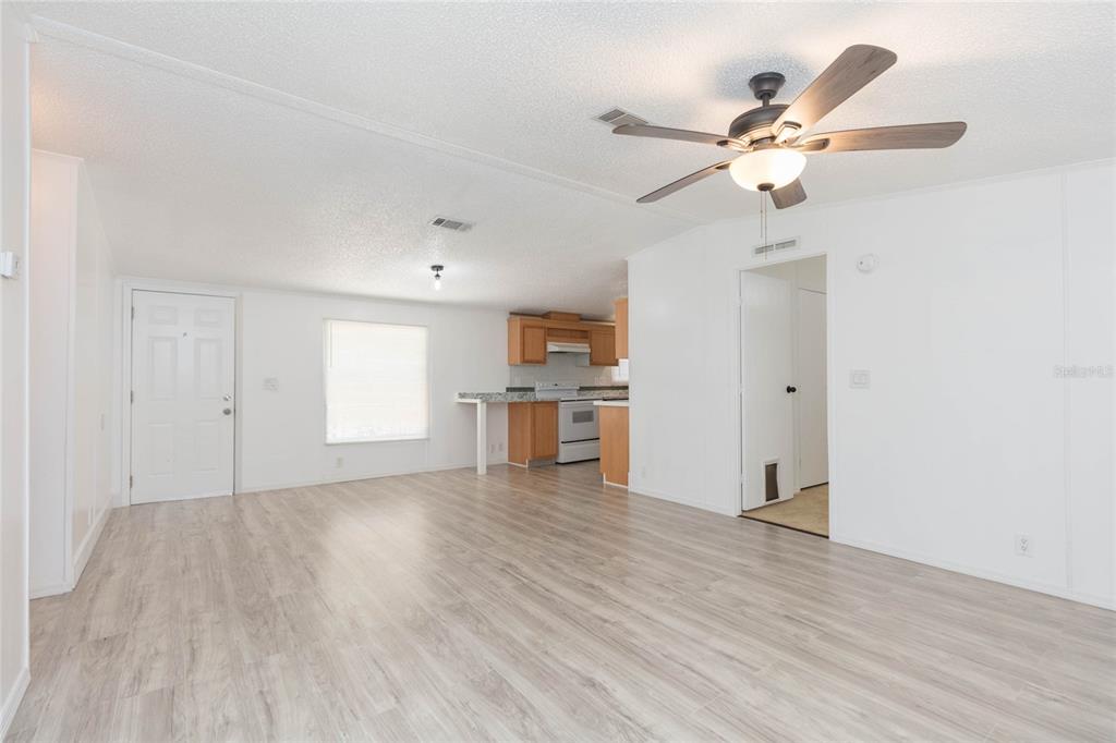 14130 Bowie Road Weeki Wachee, FL 34614 - Photo 8 of 40 Gallery Image 8