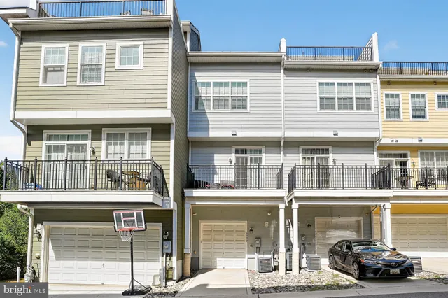 $550,000 | 6022 Maple Hill Road, Ellicott City, MD 21043