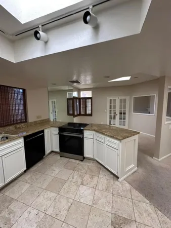 $1,065,000 | 2306 Palos Verdes Drive West, Unit 302, Palos Verdes Estates, CA 90274