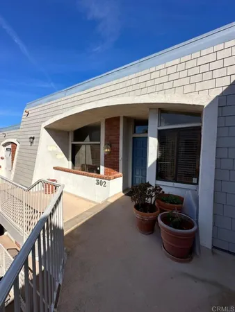 $1,065,000 | 2306 Palos Verdes Drive West, Unit 302, Palos Verdes Estates, CA 90274