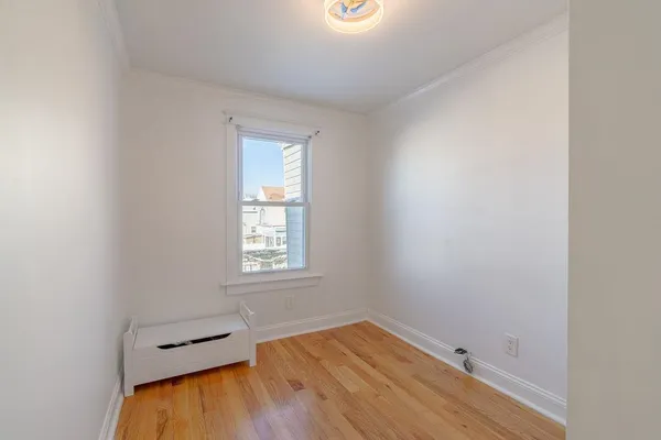 $2,950 | 179 Hobart Avenue, Bayonne, NJ 07002