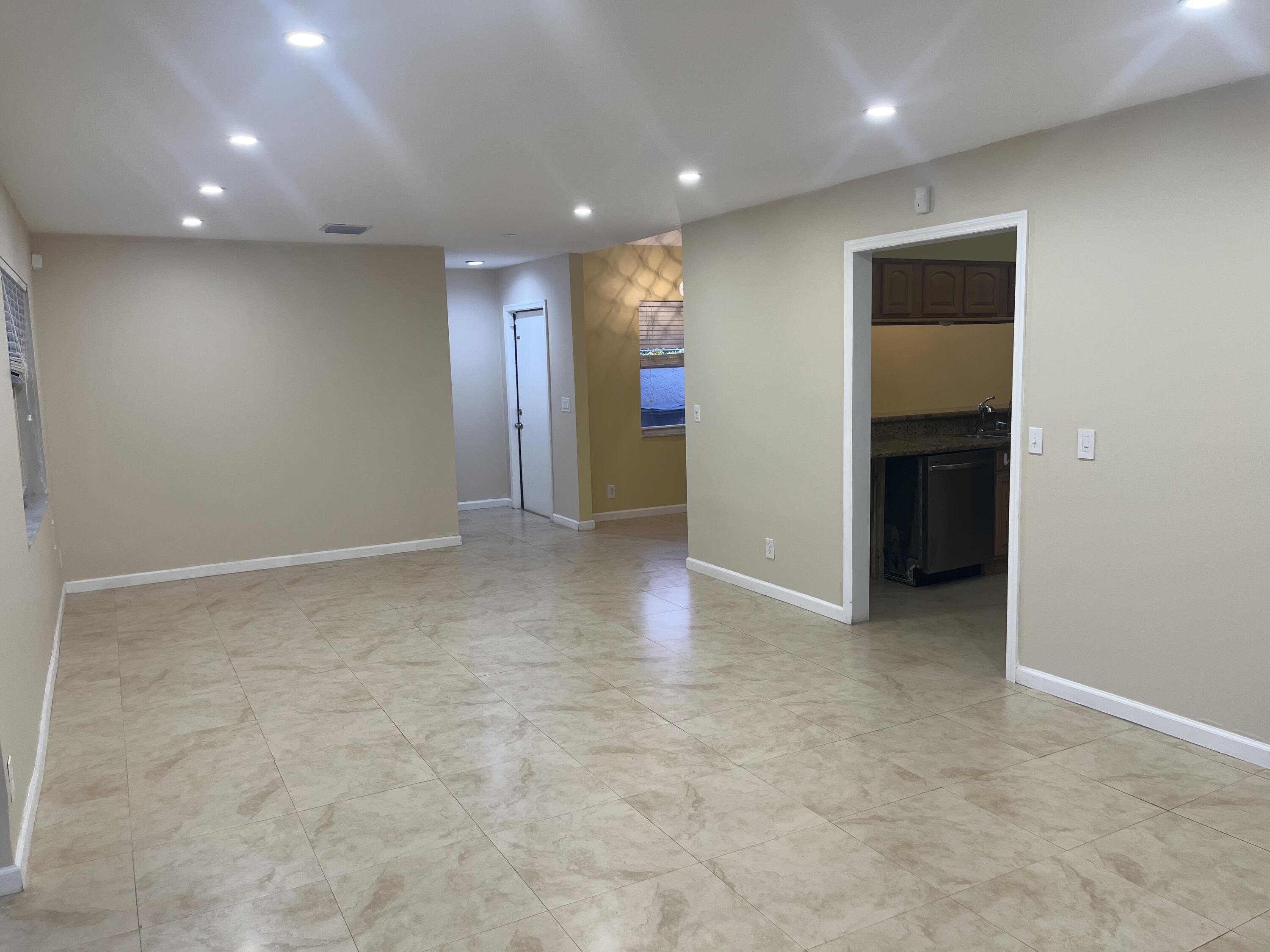 7420 Champagne Place Boca Raton, FL 33433 - Photo 10 of 32 a view of an empty room