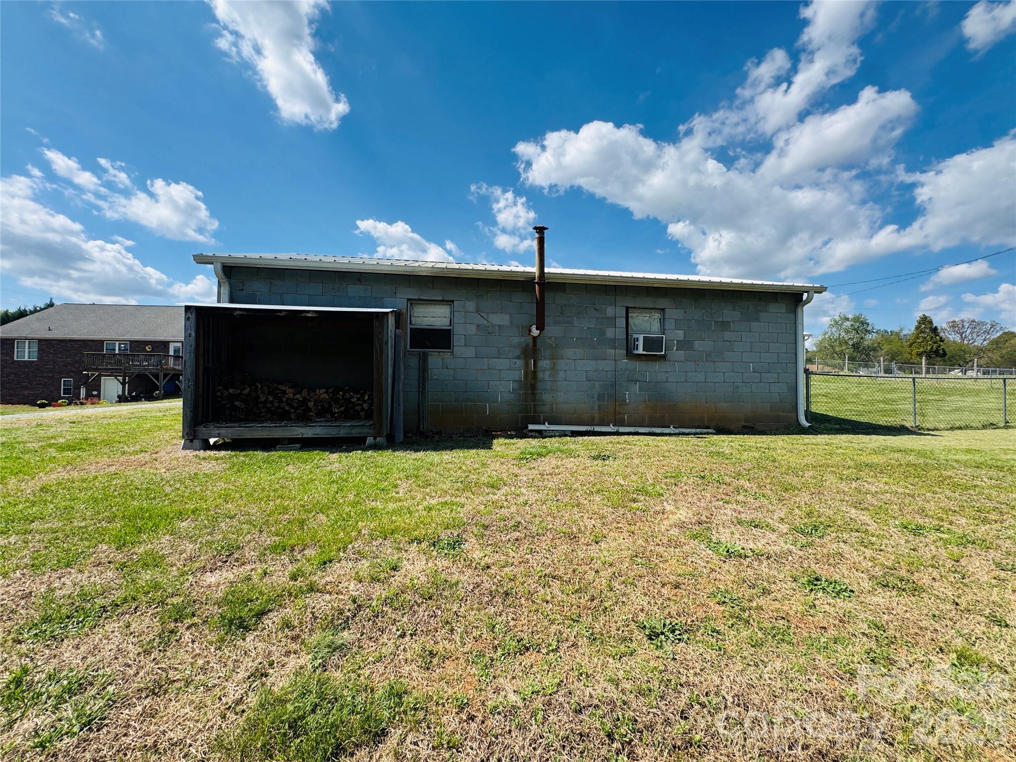 711 Simerson Road Lexington, NC 27295 - Photo 6 of 21
