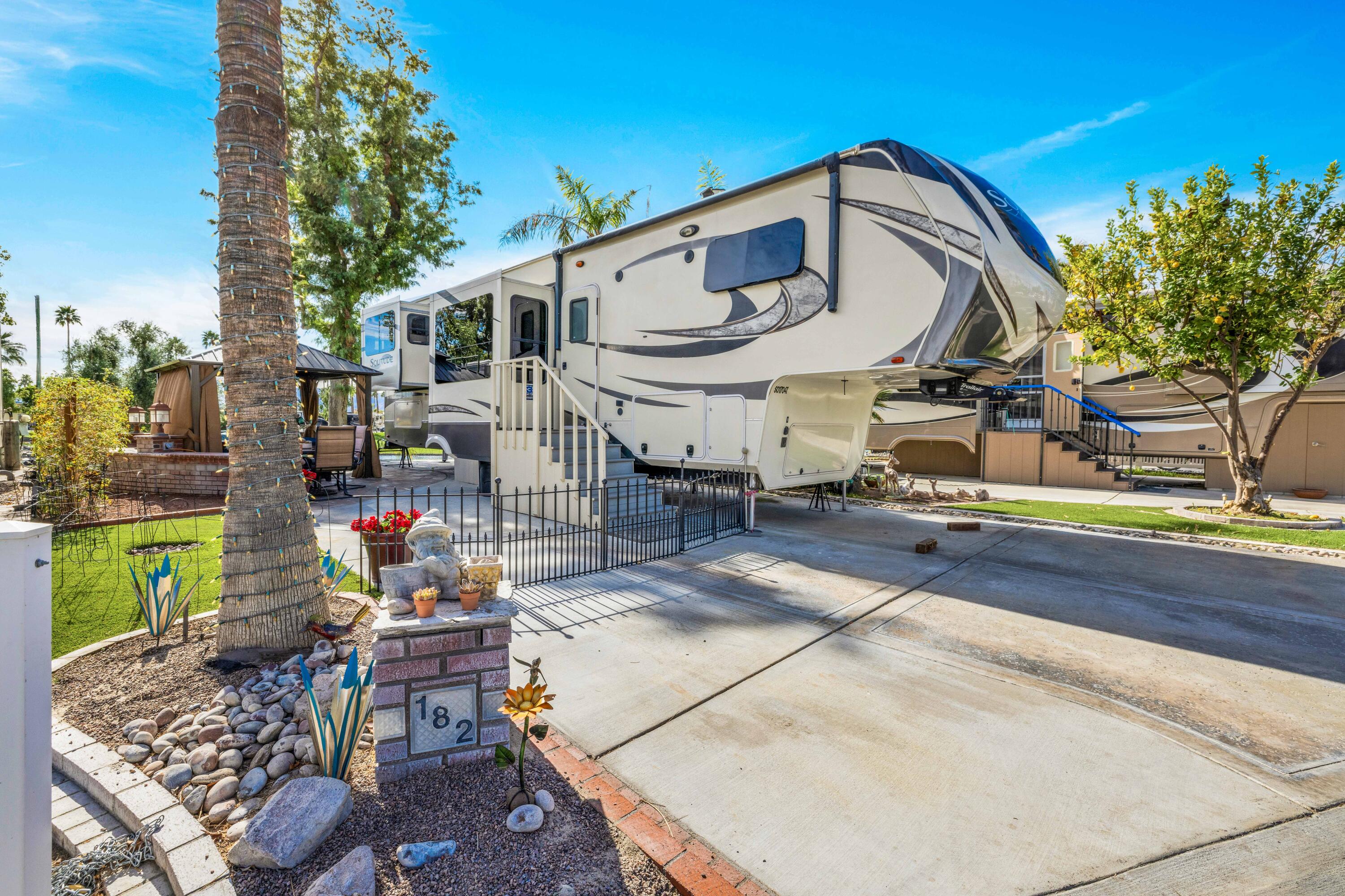69411 Ramon Road, Unit 182 Cathedral City, CA 92234 - Photo 6 of 48 01