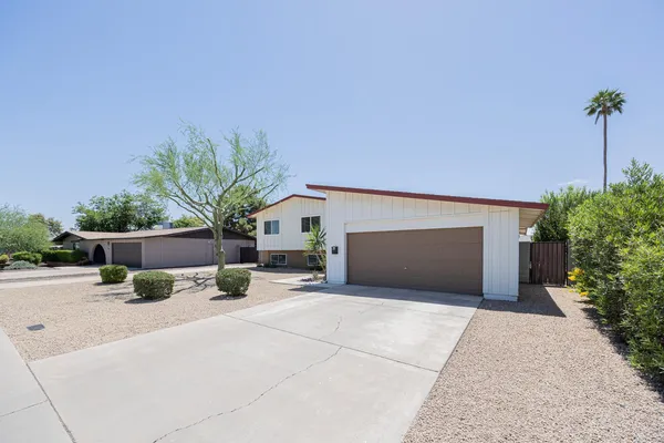 $2,495 | 1903 East Julie Drive, Tempe, AZ 85283