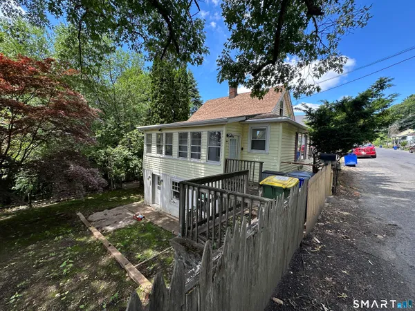 $299,000 | 461 North Walnut Street, Waterbury, CT 06704