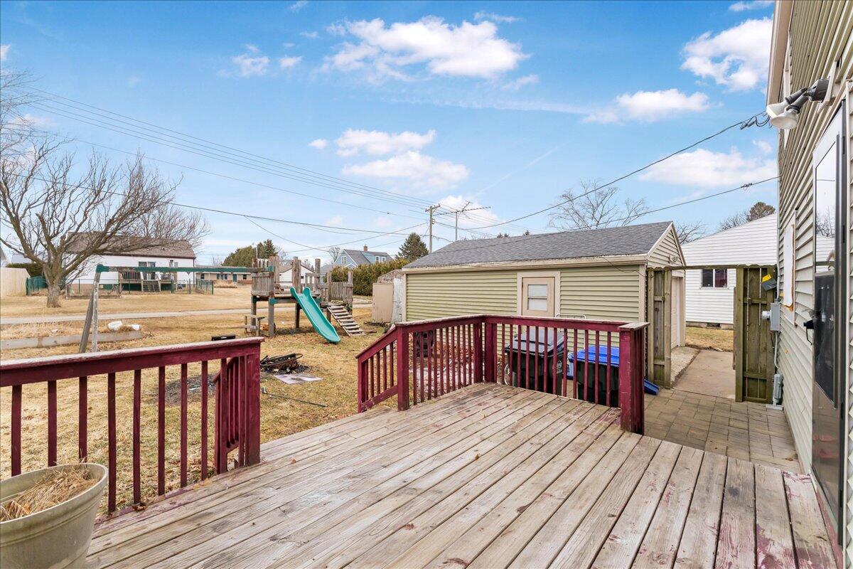 1124 Division Street Algoma, WI 54201 - Photo 25 of 37 16-25division