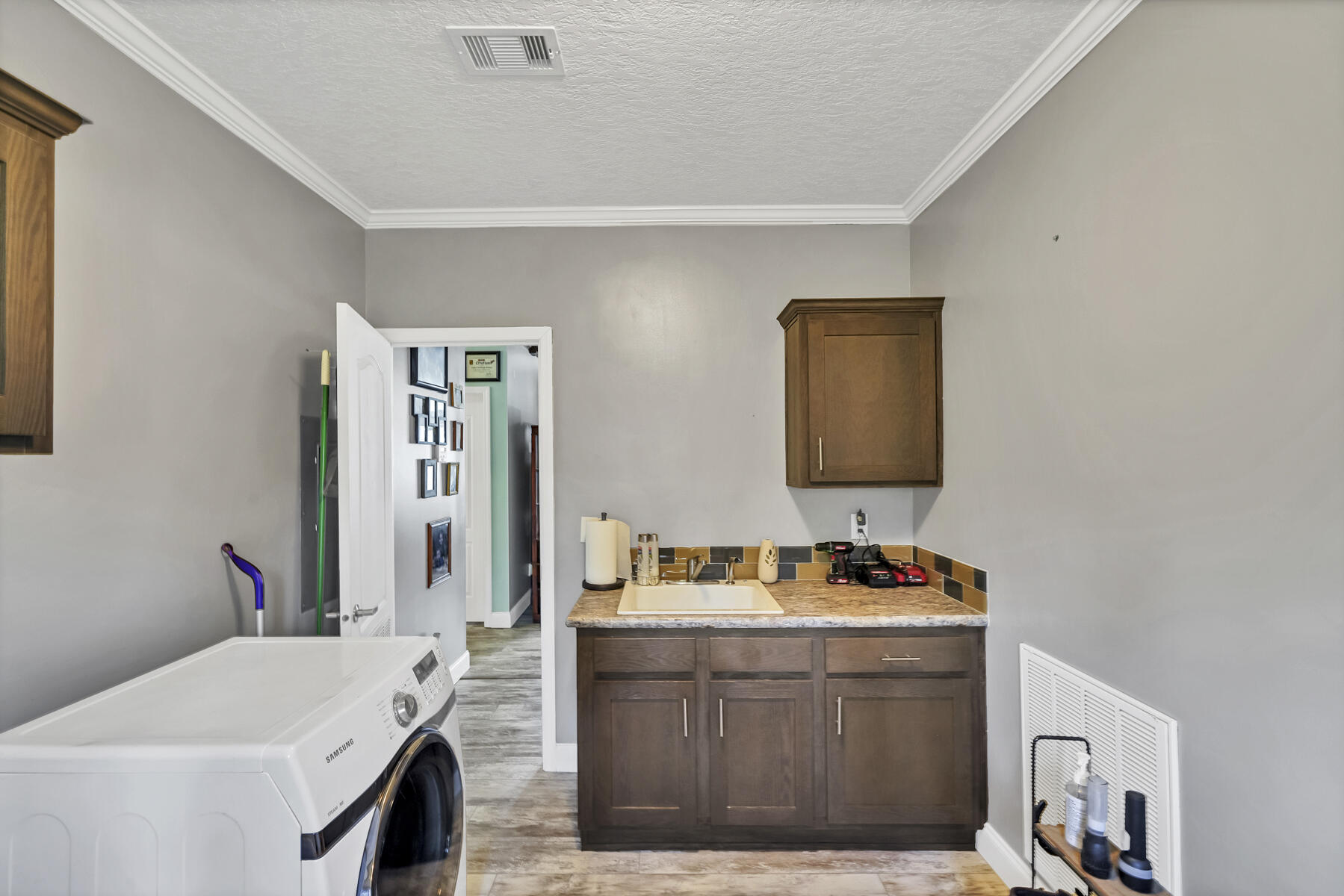 965 Melton Road Baker, FL 32531 - Photo 31 of 38 a bathroom with a sink and a mirror