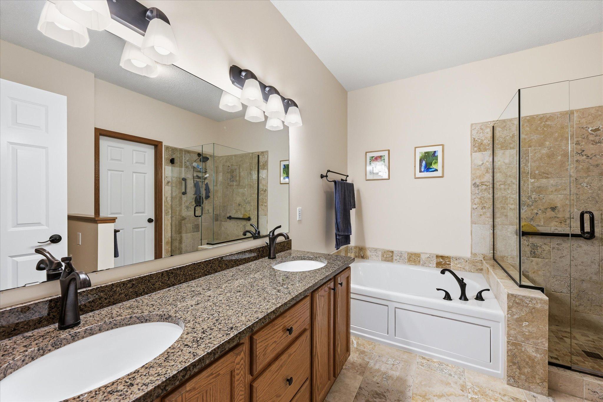 2446 Autumn Ridge Court Chanhassen, MN 55317 - Photo 15 of 28