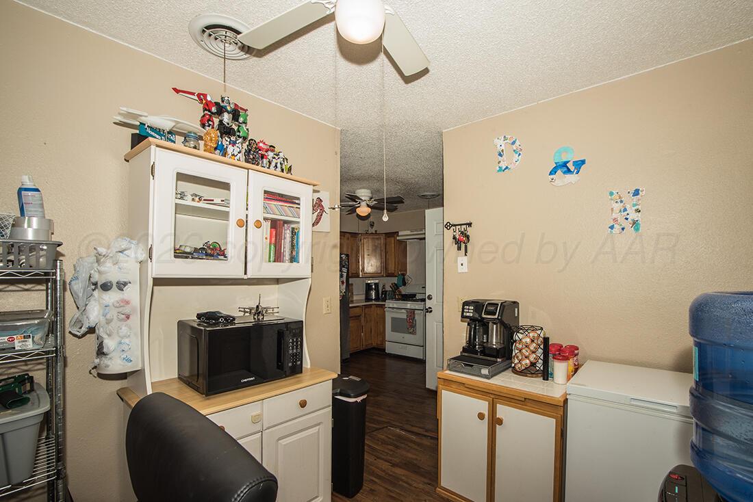 4205 Scotty Drive Amarillo, TX 79110 - Photo 8 of 19 Dining/ Bonus