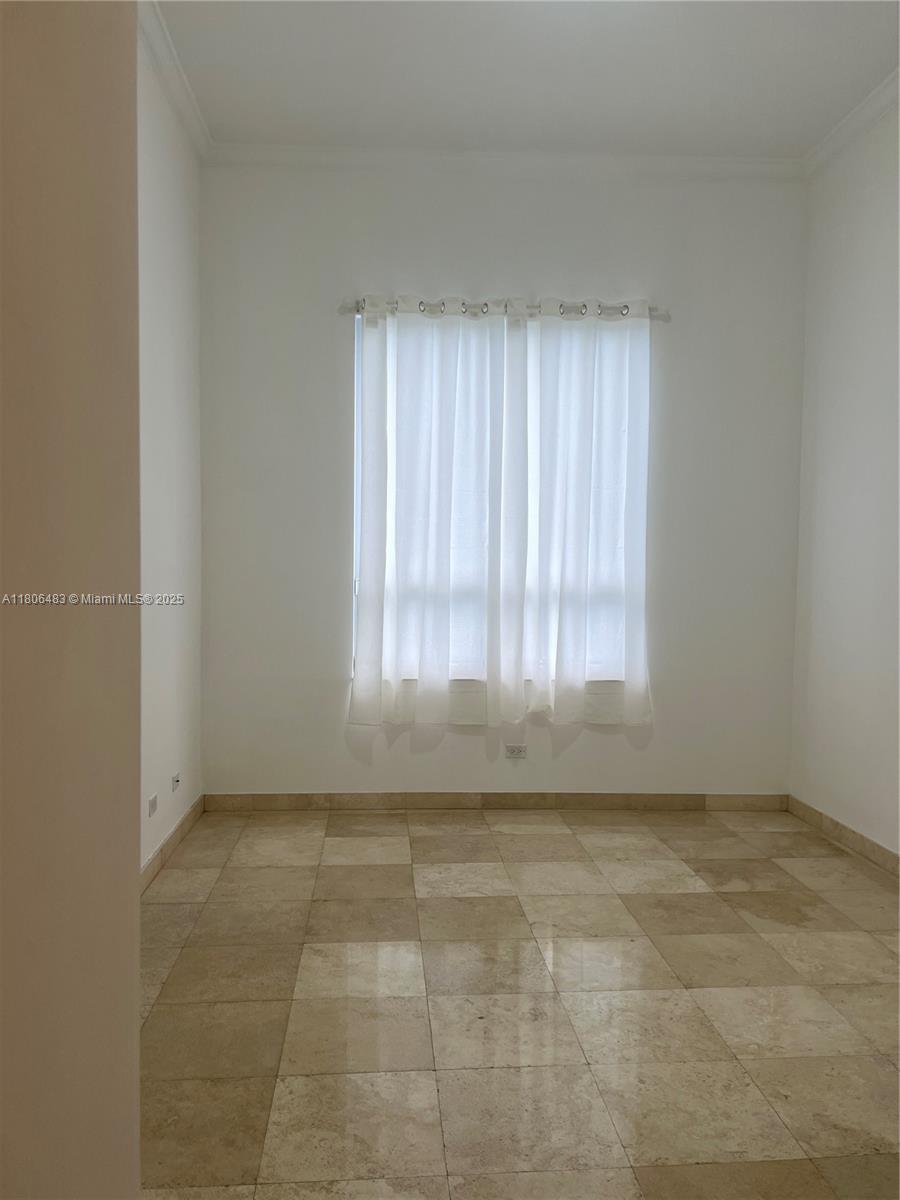 808 Brickell Key Drive, Unit 404 Miami, FL 33131 - Photo 12 of 29