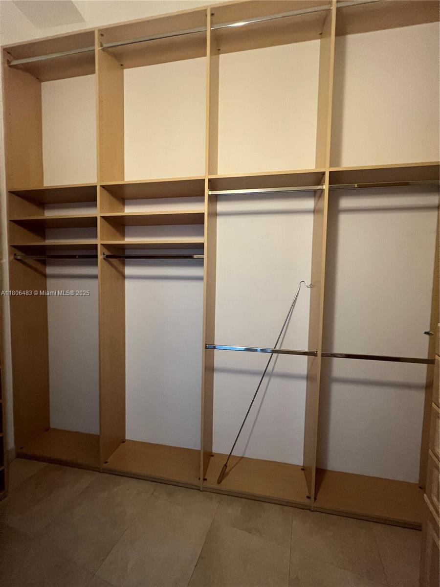 808 Brickell Key Drive, Unit 404 Miami, FL 33131 - Photo 20 of 29