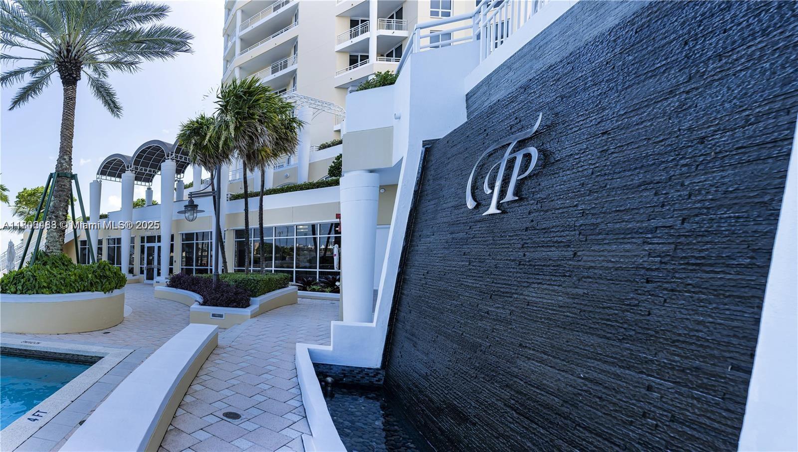 808 Brickell Key Drive, Unit 404 Miami, FL 33131 - Photo 21 of 29