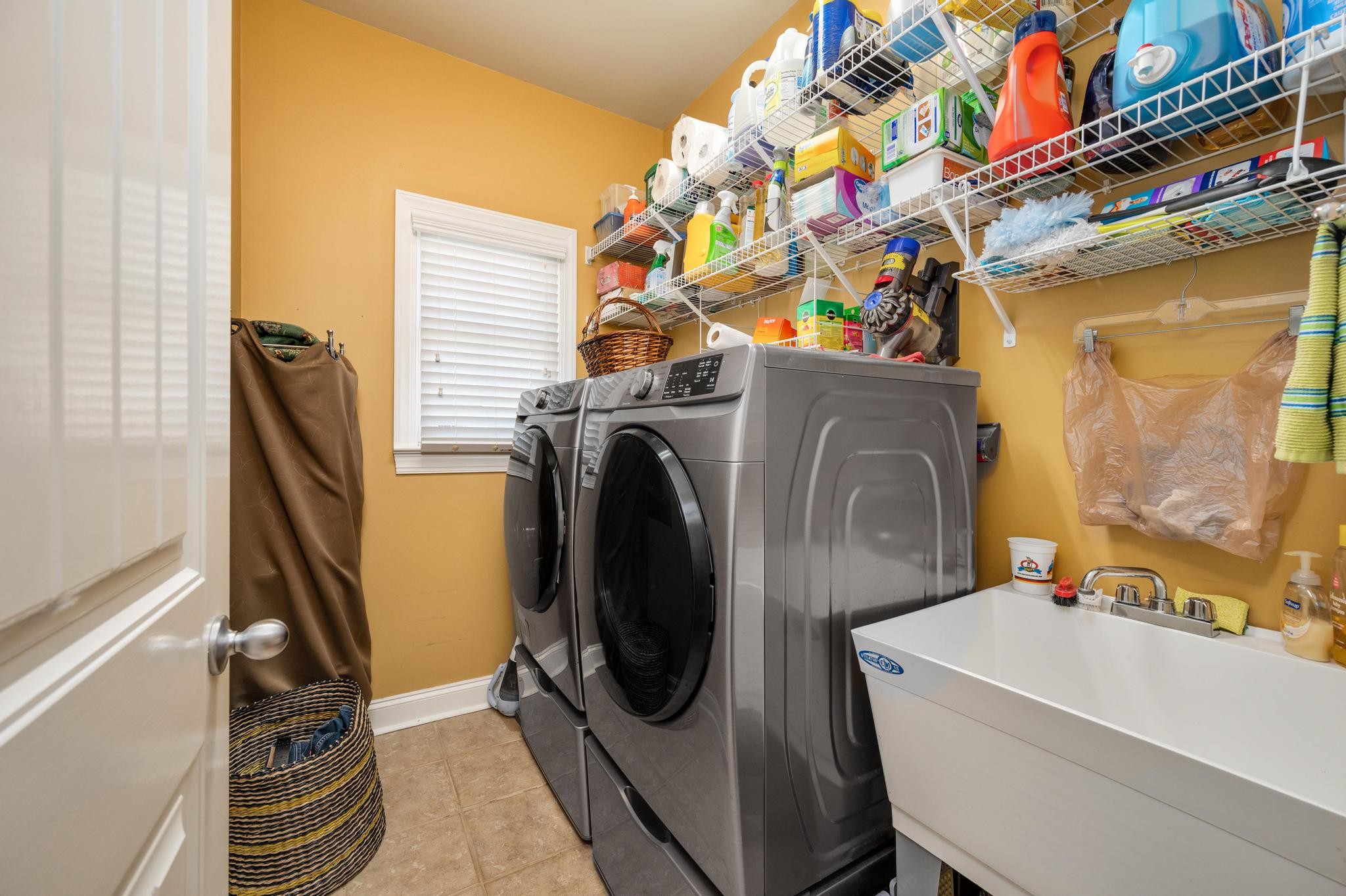 3991 Franklin Road Lebanon, TN 37090 - Photo 20 of 62 a utility room with dryer and washer
