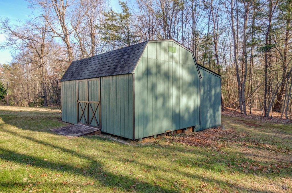 5029 Elon Road Monroe, VA 24574 - Photo 23 of 25 a view of backyard with tree