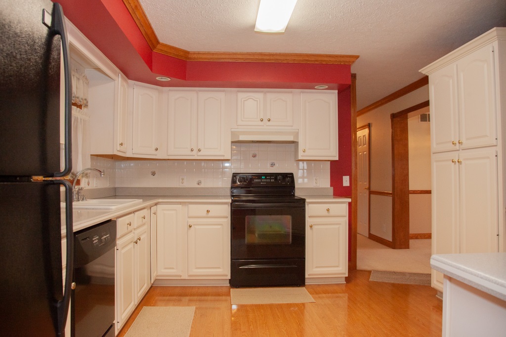 759 South Rockport Road Boonville, IN 47601 - Photo 12 of 36 Gallery Image 12