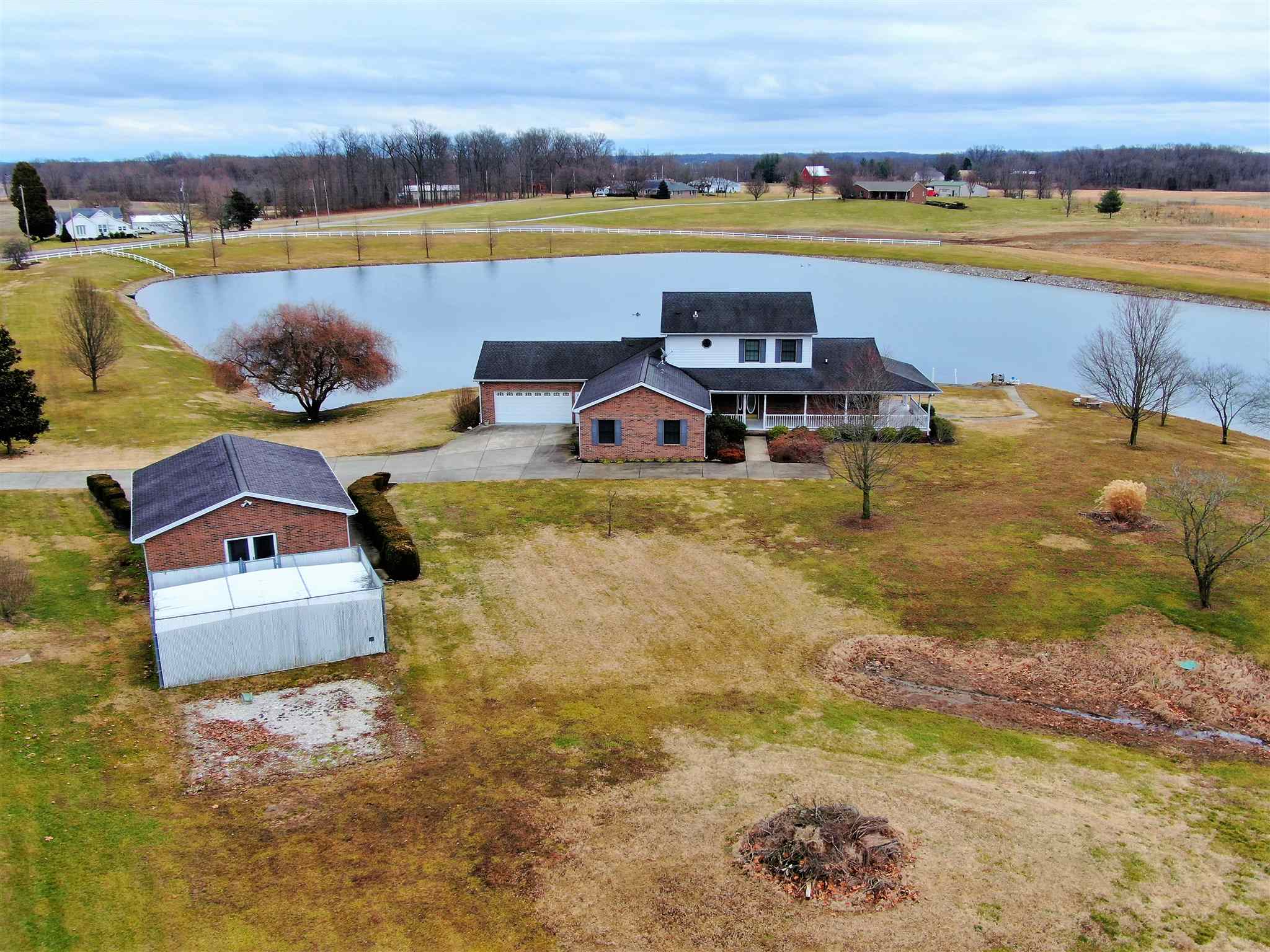 759 South Rockport Road Boonville, IN 47601 - Photo 3 of 36 Gallery Image 3