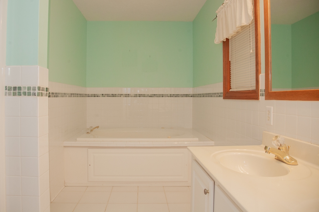 759 South Rockport Road Boonville, IN 47601 - Photo 21 of 36 Gallery Image 21