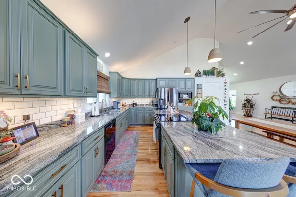 $999,000 | 8205 2a Drive, Nineveh, IN 46164