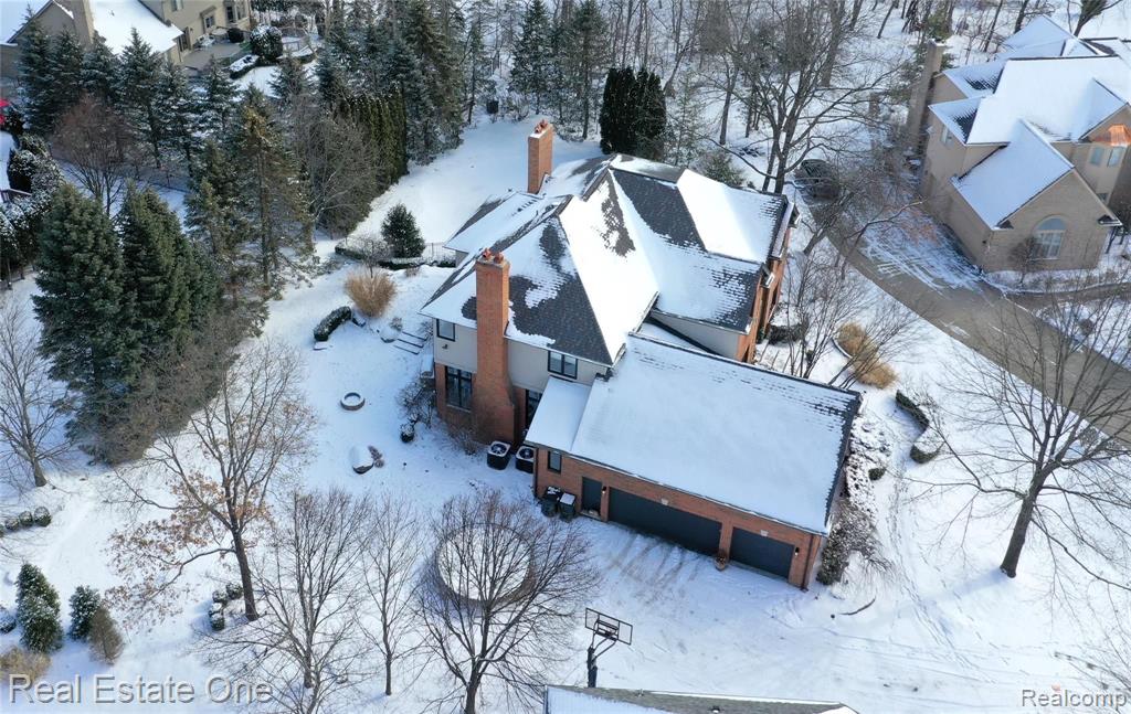 1686 Apple Ridge Court Rochester Hills, MI 48306 - Photo 3 of 66