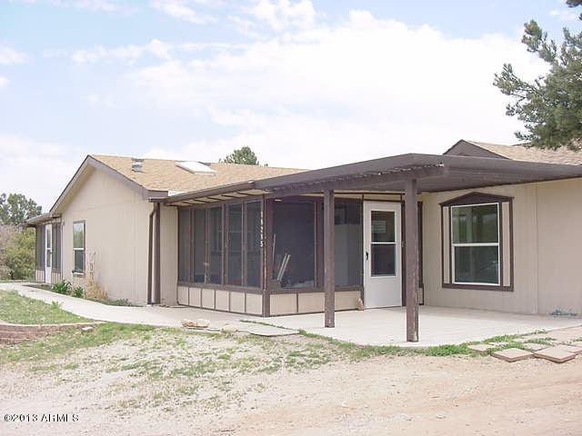 18285 Reeves Road Peeples Valley, AZ 86332 - Photo 3 of 30 Ext Front 34