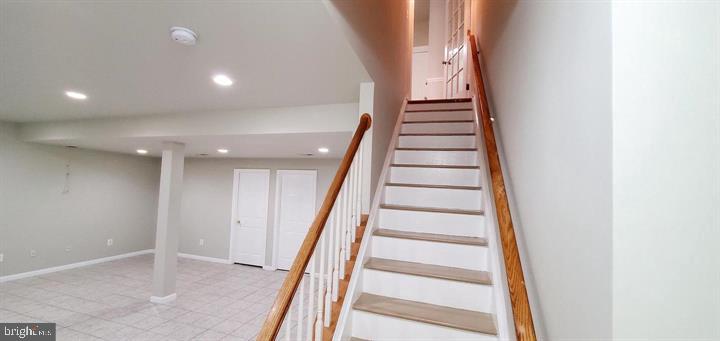 20153 Valhalla Square Ashburn, VA 20147 - Photo 5 of 26 a view of entryway