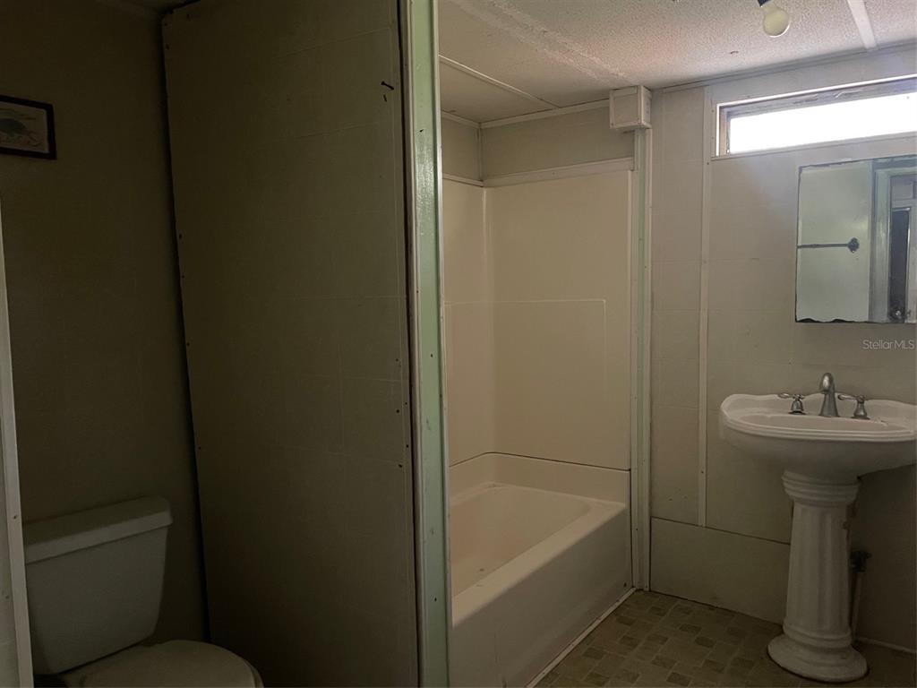 567 Harney Heights Road Geneva, FL 32732 - Photo 10 of 30 Gallery Image 10